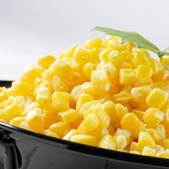 In addition to eating raw frozen corn, there are many ways to eat